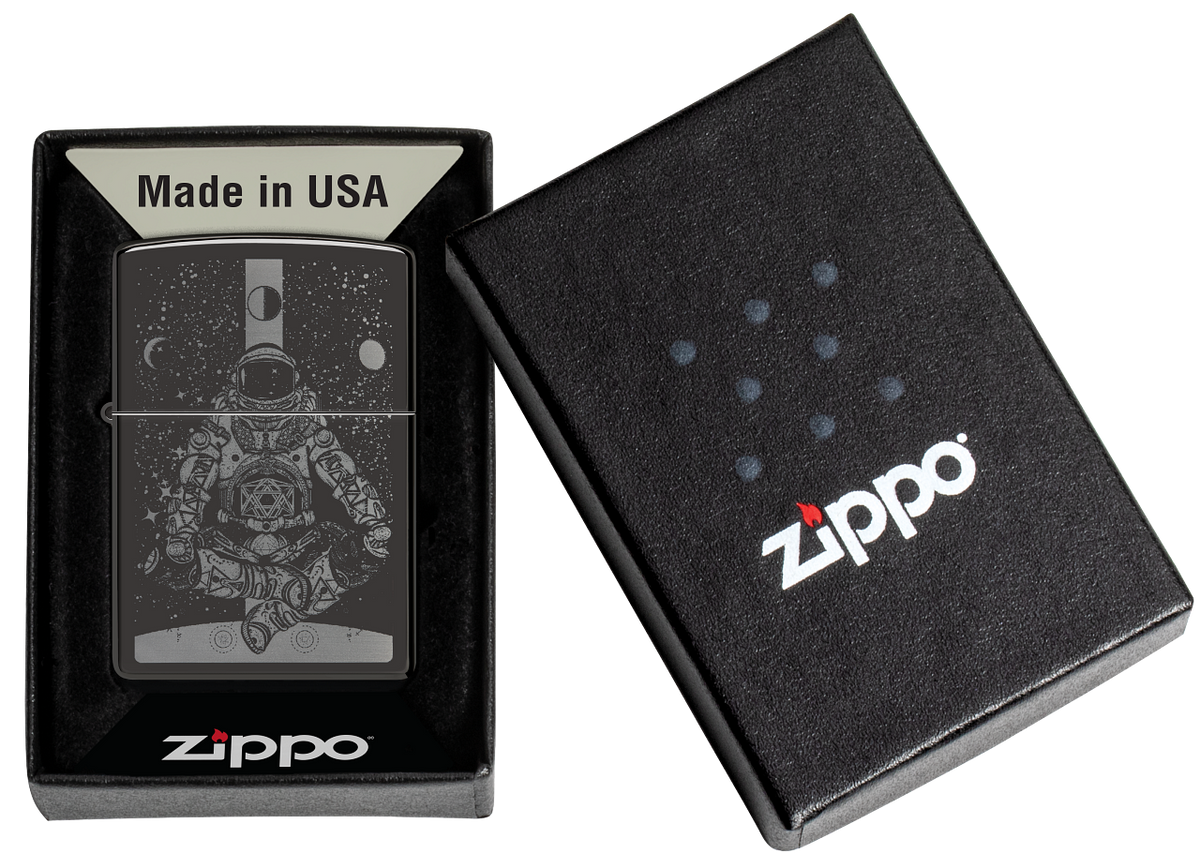 Zippo vžigalnik 46106 Astronaut in Space