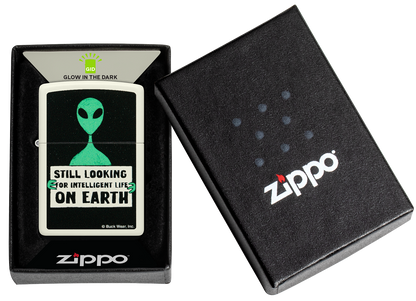 Zippo vžigalnik 46092 Alien Glow in the Dark by Buck Wear