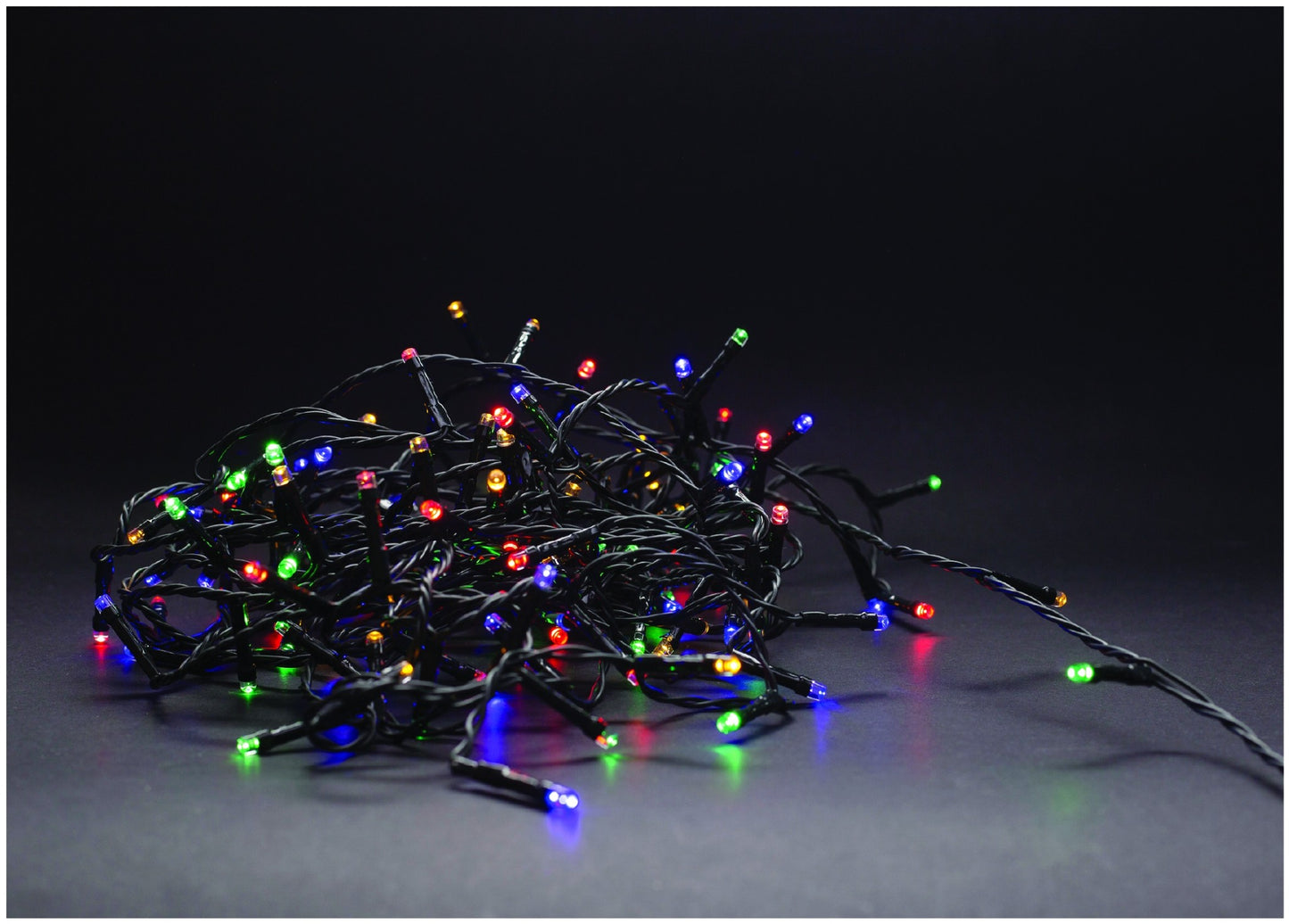 Entac 989709 Novoletne lučke APP - večbarvna vrv 120 LED 9m